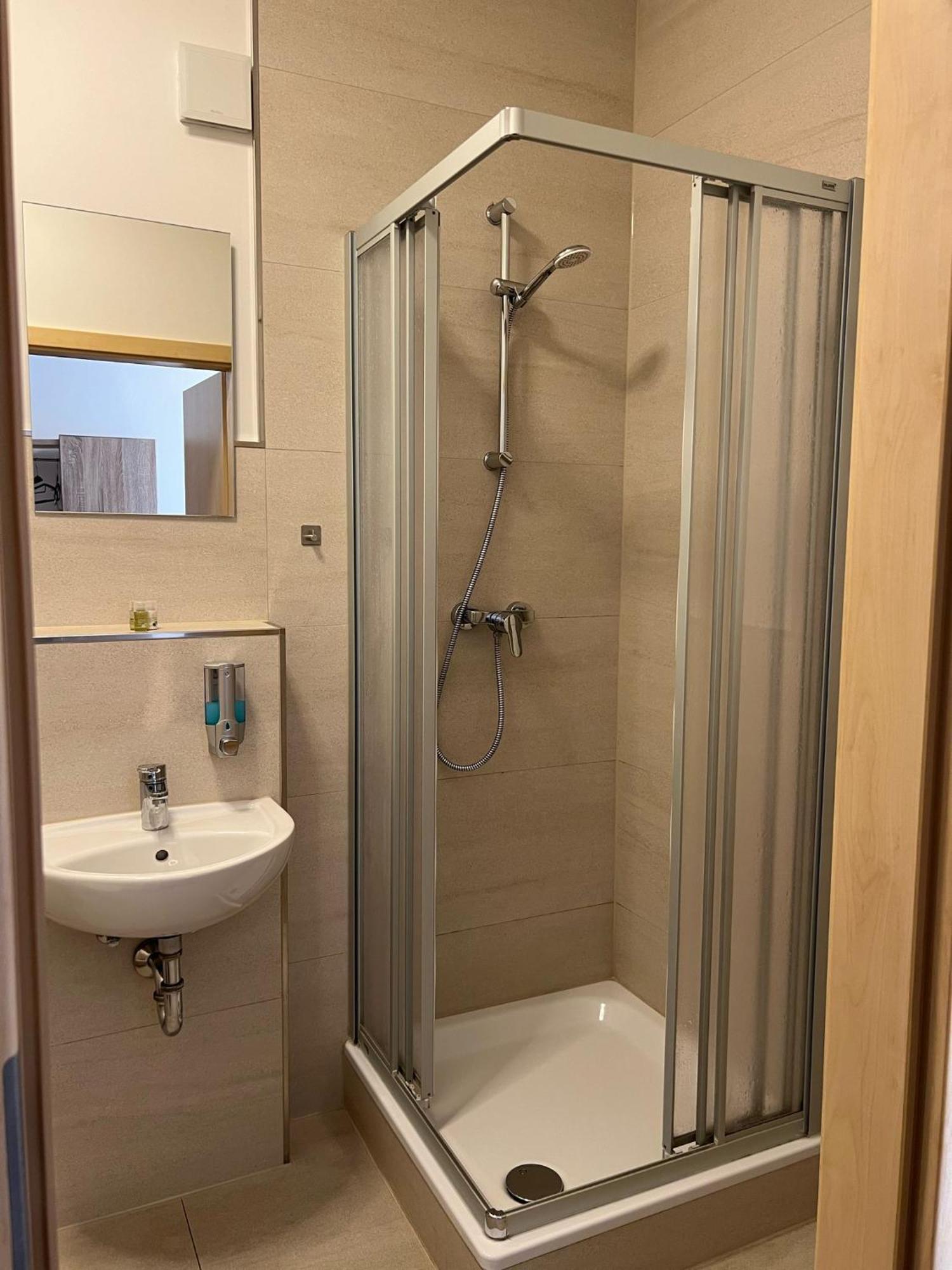 Avento Hotel Hannover Langenhagen  Екстериор снимка
